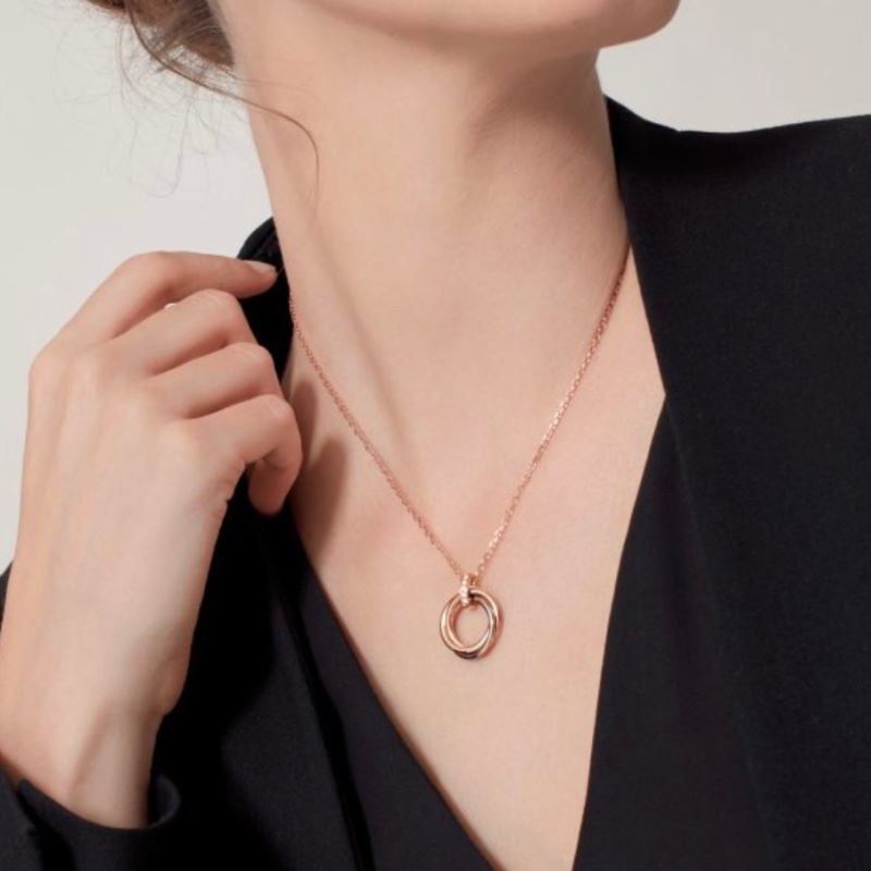 Ca*t*er necklaces